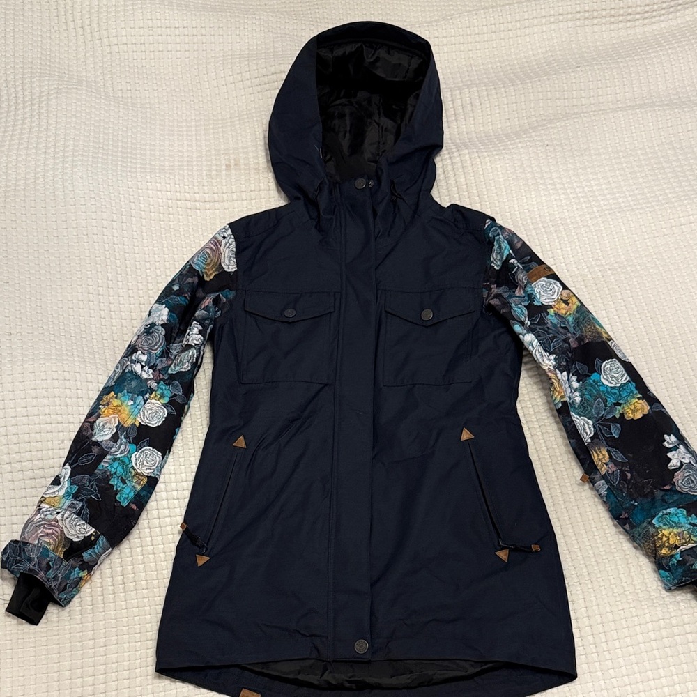 Roxy Women's Jacket with Floral Sleeves - Black and Blue